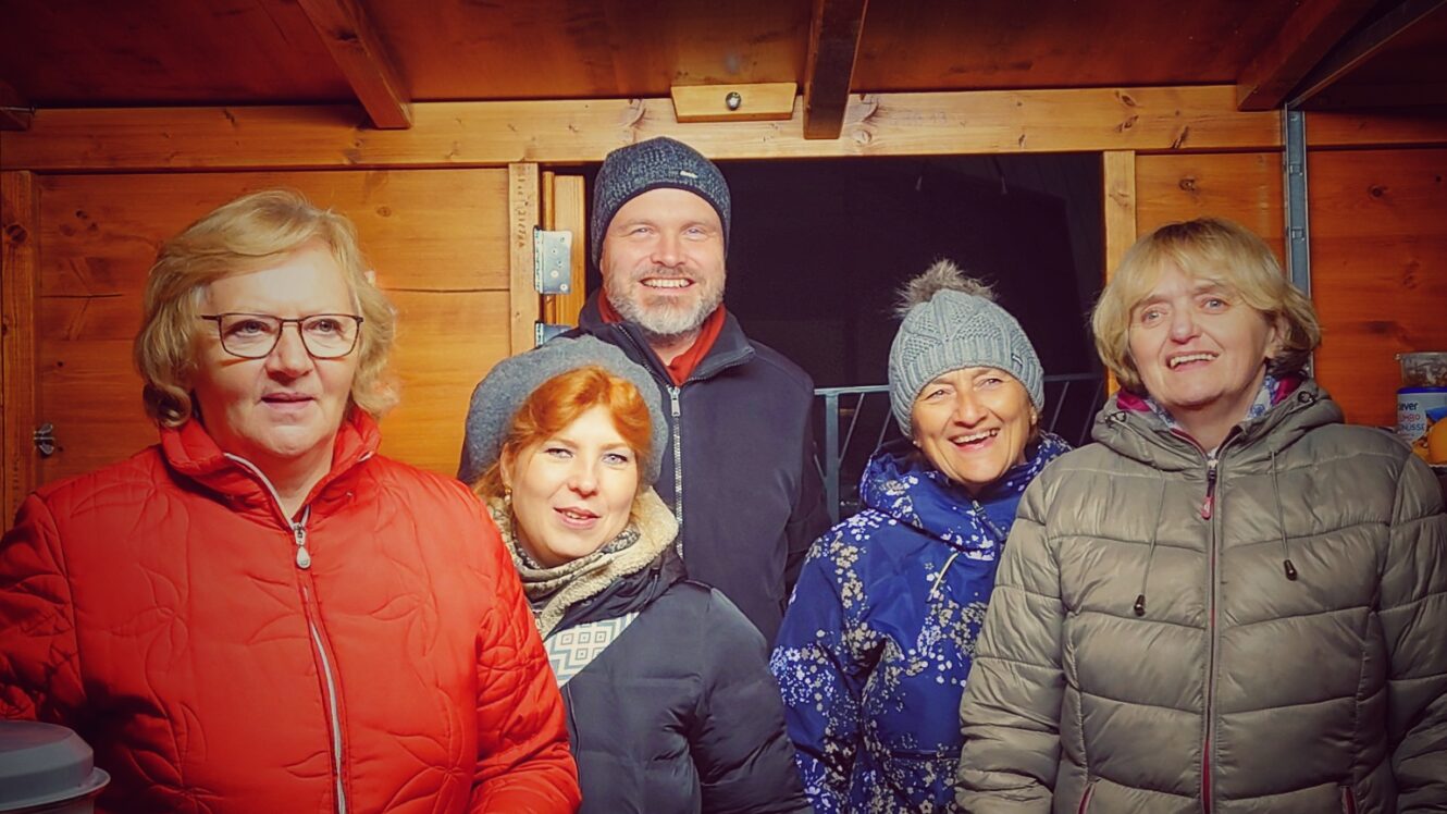 Karitative Punschhütte 2025